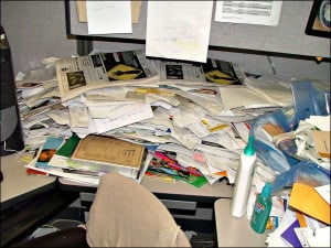 worlds_messiest_office_cubicle_discovered_in_colorado